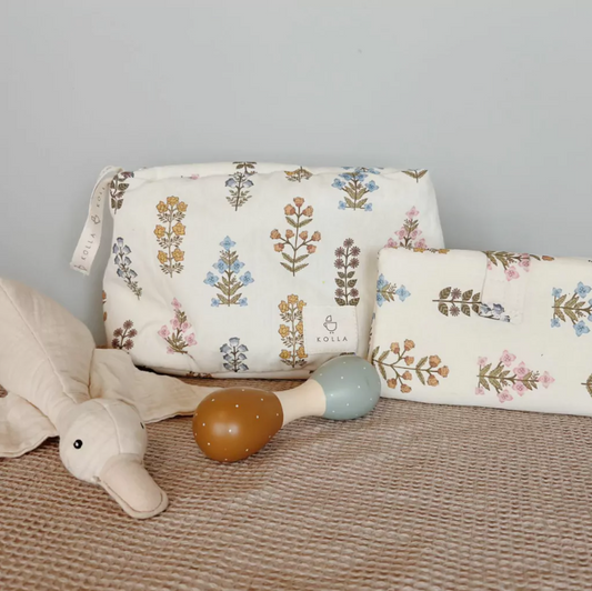 Poly Floral Muslin Changing Pouch