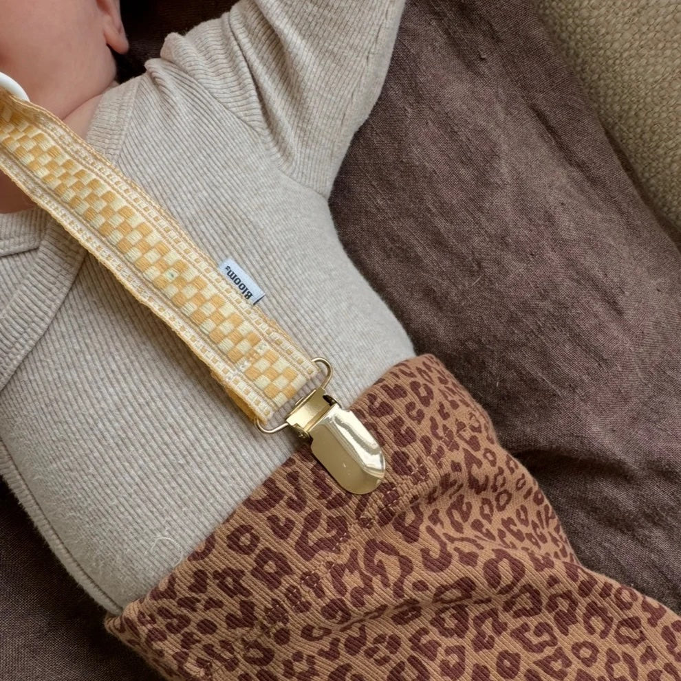 Lima Pacifier Clip