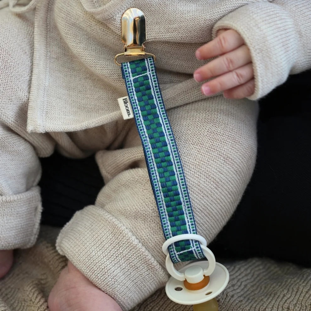 Palma Pacifier Clip